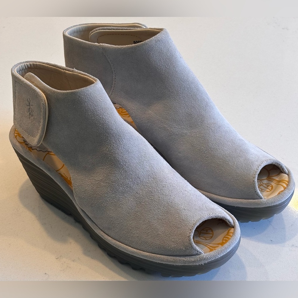 Fly London Yone Gray Wedge Suede Peep Toe Sandals Women’s EU 37